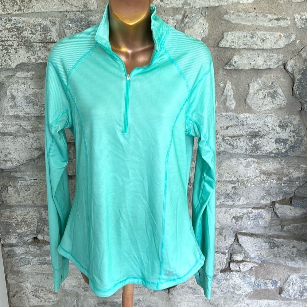 Activewear top​
